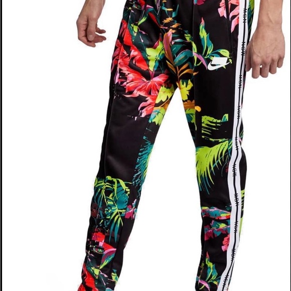Men’s Nike NSW tropical track pants - Picture 7 of 14